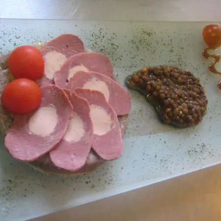 Confort B-b Et Restaurant Les Colombes *