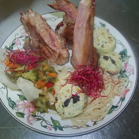 Nocleg ze śniadaniem Confort B-b Et Restaurant Les Colombes *